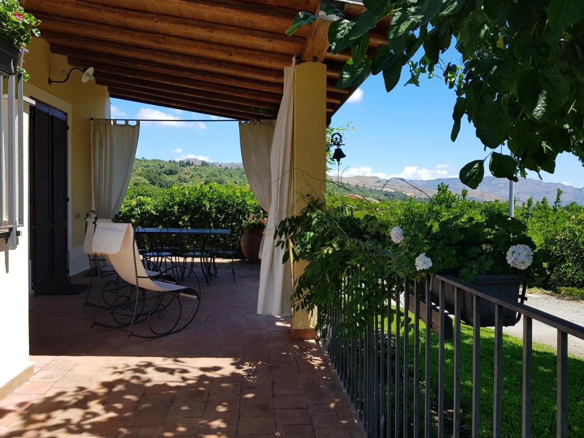Agriturismo Le Case Di Civi Mascali Esterno foto