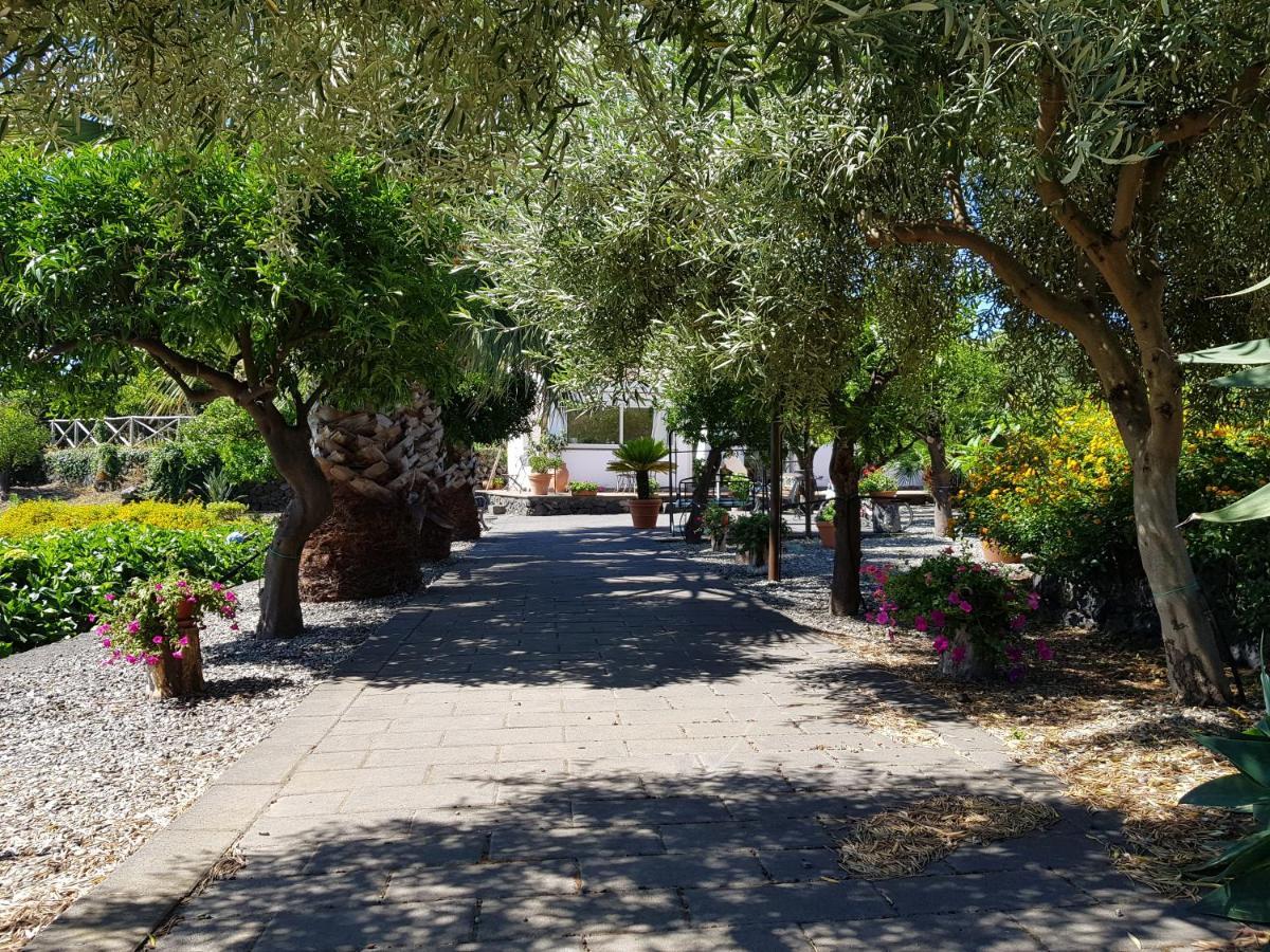 Agriturismo Le Case Di Civi Mascali Esterno foto